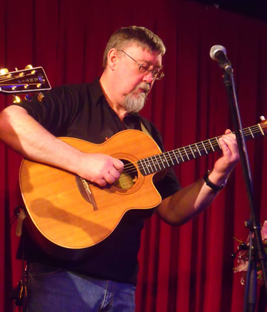 Ian at the Otley Folk Festival