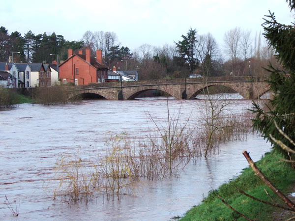 River Usk at a high level, 03.12.06