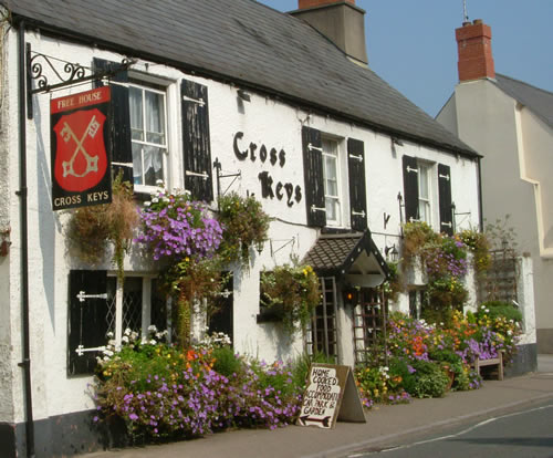 The Cross Keys, Usk photographed on 04.09.05