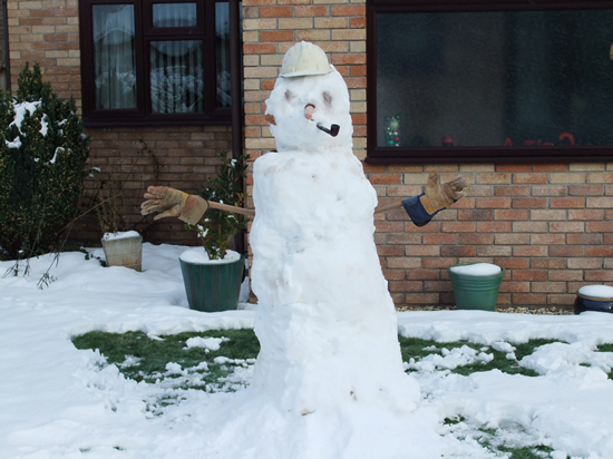 Snowman, Usk