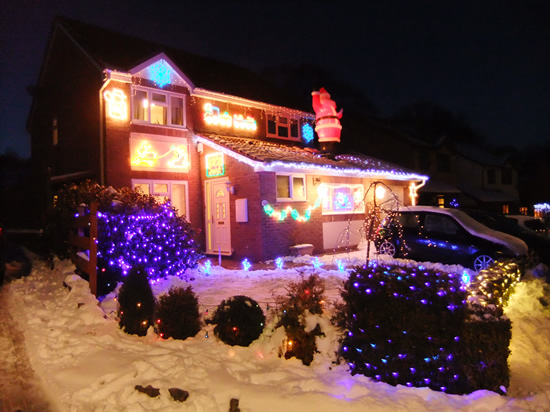 Christmas lights, Usk